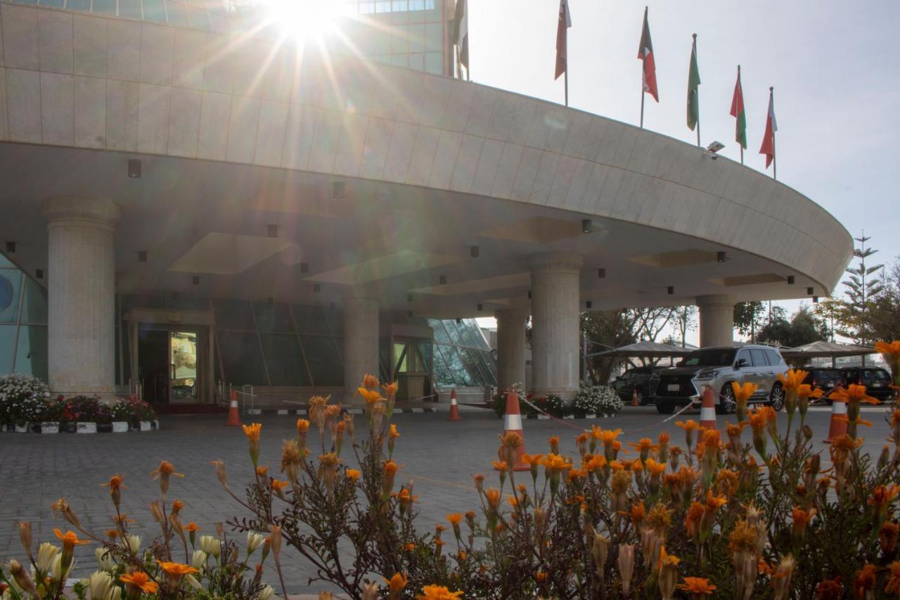 Abha Palace Hotel Exteriör bild
